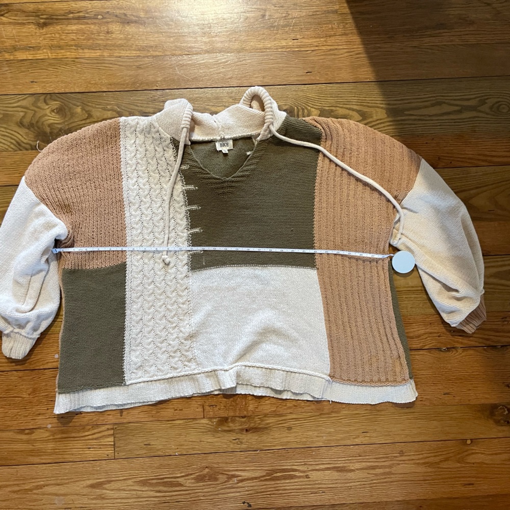 Buckle Women's Cowl Neck Color Block Sweater - Cream, Tan, Olive